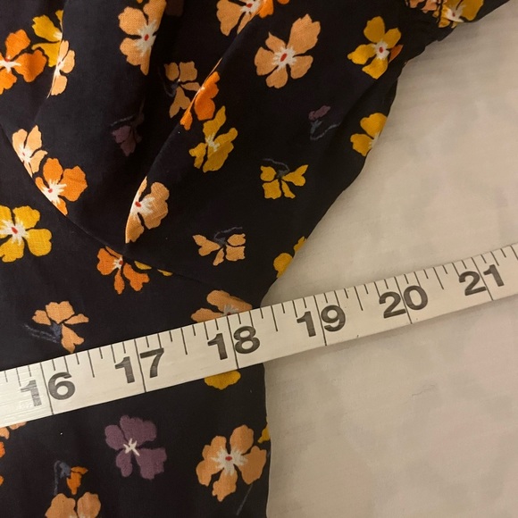 MADEWELL Smock-Sleeve Button-Front Mini Dress in black Happy Hibiscus, size 4 - Picture 9 of 9